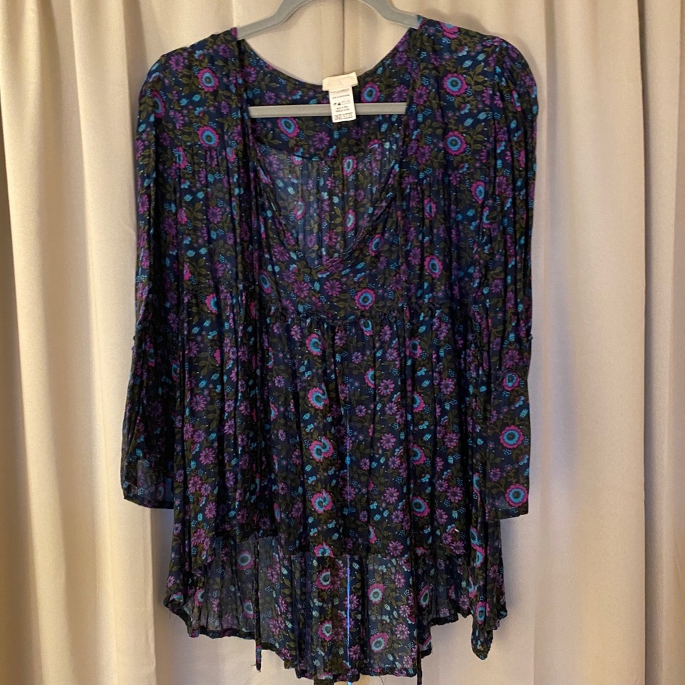 Natural Life Navy & Floral Top
